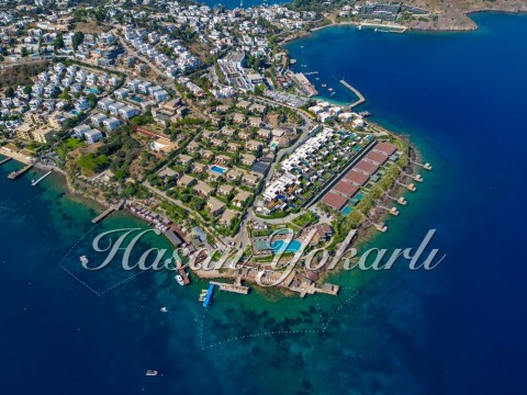 15582 - TİLKİCİK BAKRAZ EVLERİNDE SATILIK DENİZE SIFIR LÜKS VİLLA